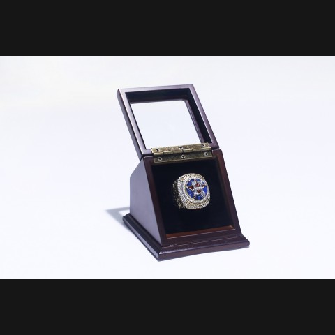 MLB 2017  HOUSTON ASTROS WORLD SERIES CHAMPIONSHIP REPLICA FAN RING WITH WOODEN DISPLAY CASE BOX